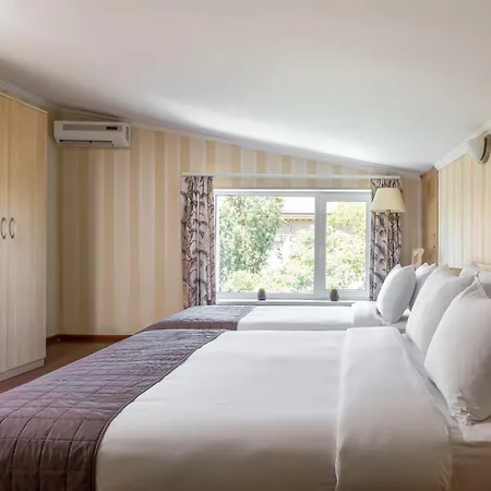Arcadia Hotel